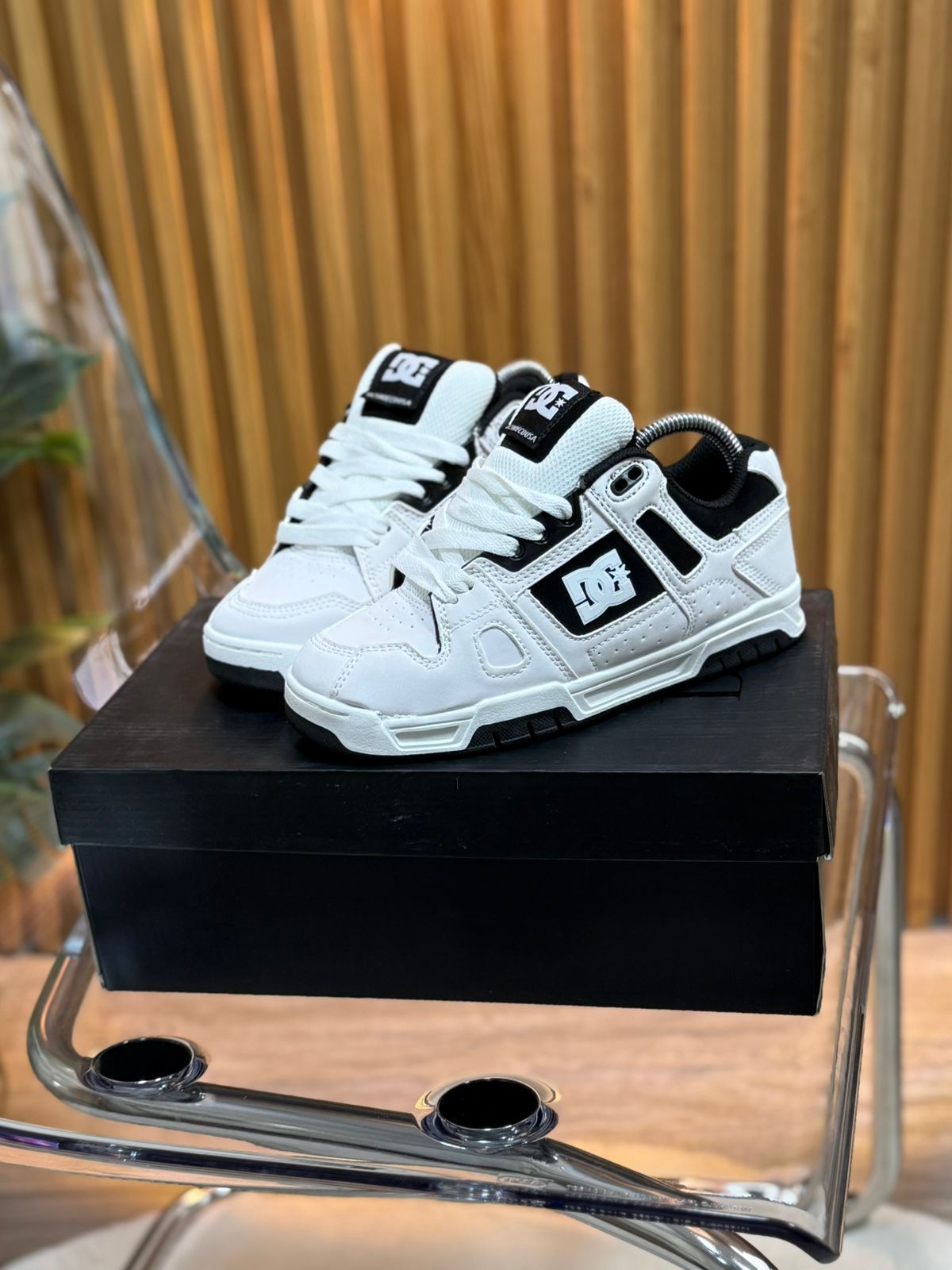 DC Shoes White & Black Clean Edition