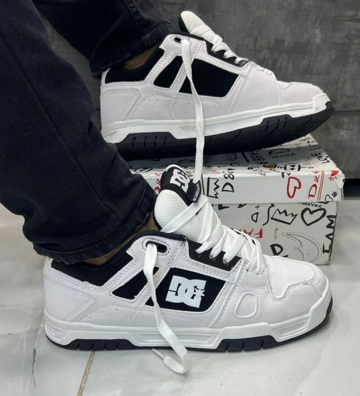 DC Shoes White & Black Premium