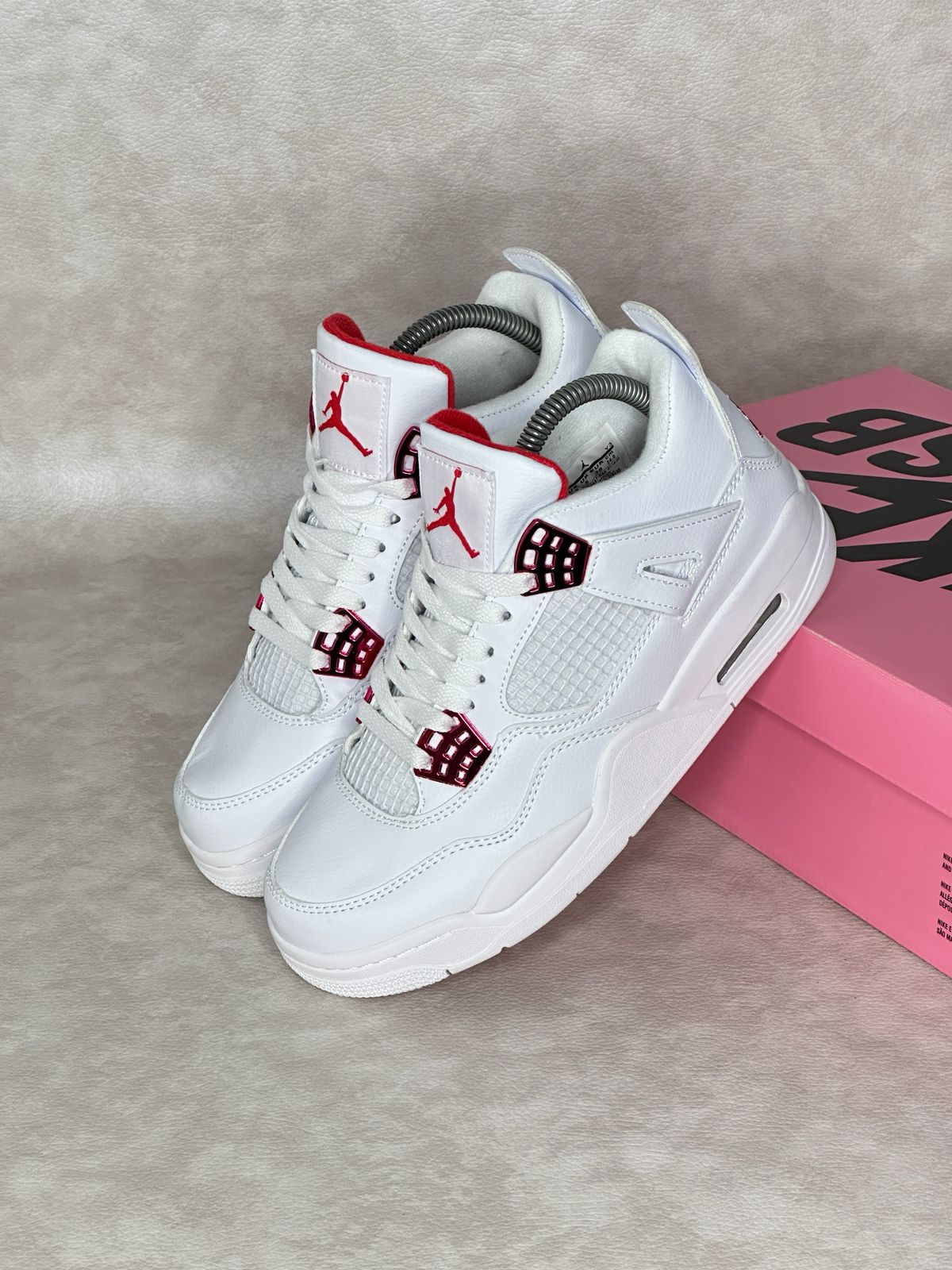 Jordan 4 Retro Fire Red