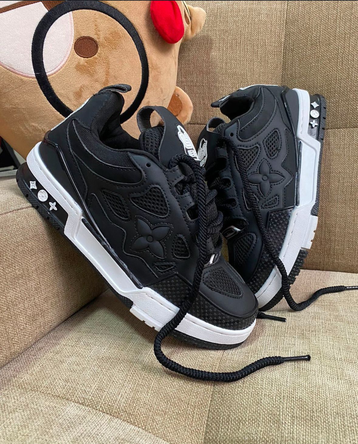 Louis Vuitton Trainer Black