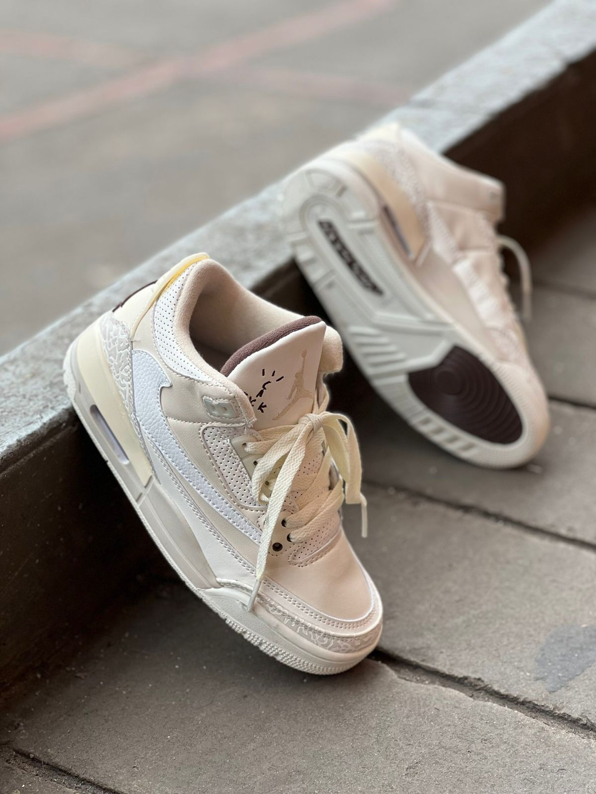 Nike Air Force 1 Beige