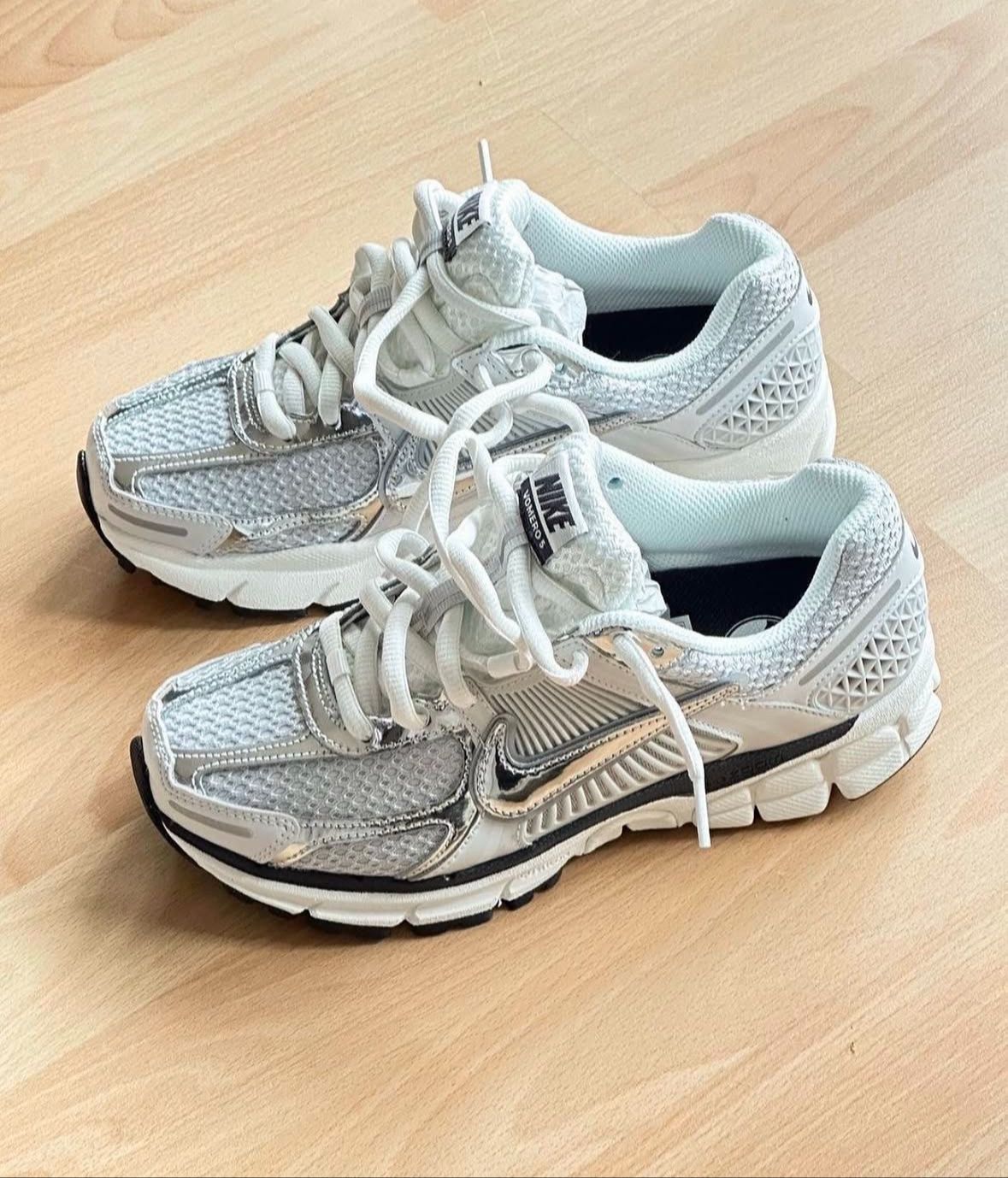 Nike Running Grey Tech